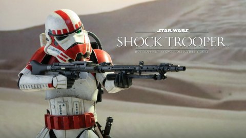 Le Shock Trooper  en poupe Hot Toys 