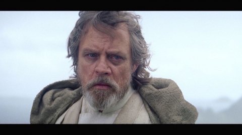 Episode VIII: un mystérieux collier pour Luke Skywalker?