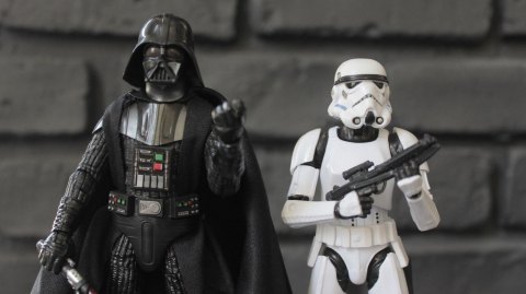 Review des Figurines Hasbro Black Series de Vador et du Stormtrooper