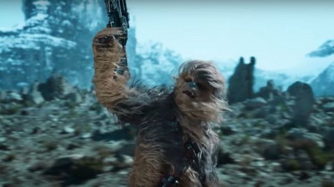 Chewbacca combat le Cloud-Rider Gang de Solo dans une publicit