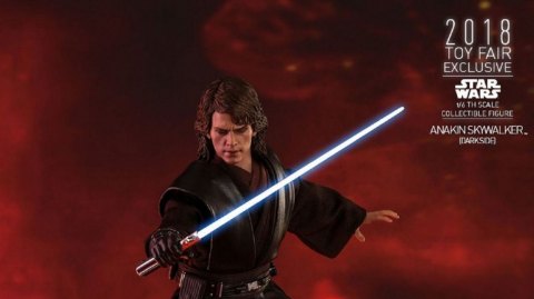 Nouvelle figurine d'Anakin Skywalker par Hot Toys, version Dark Side