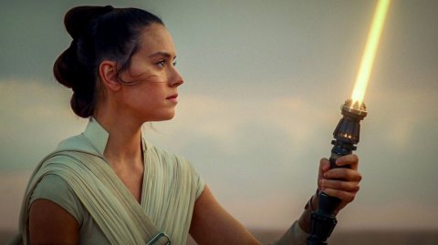 Rey aurait dû être bien plus âgée dans le prochain film Star Wars