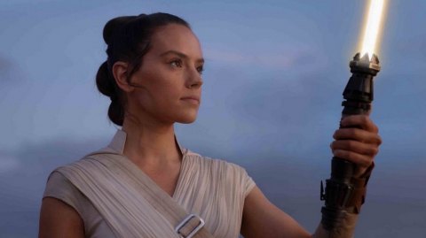 Daisy Ridley parle du tournage du film sur le Nouvel Ordre Jedi de Rey